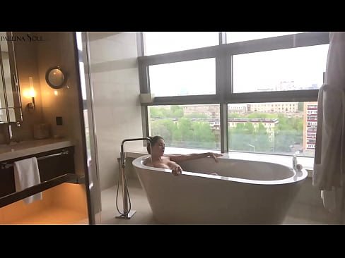 ❤️ Une énorme nana se branlant passionnément la chatte dans la salle de bains ️ Vidéo anal at fr.sexvideosex.top ❌❤