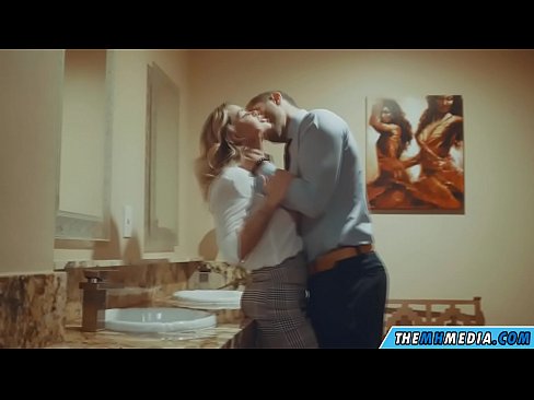 ❤️ Quand une blonde plantureuse vous séduit dans des toilettes publiques. ️ Vidéo anal at fr.sexvideosex.top ❌❤